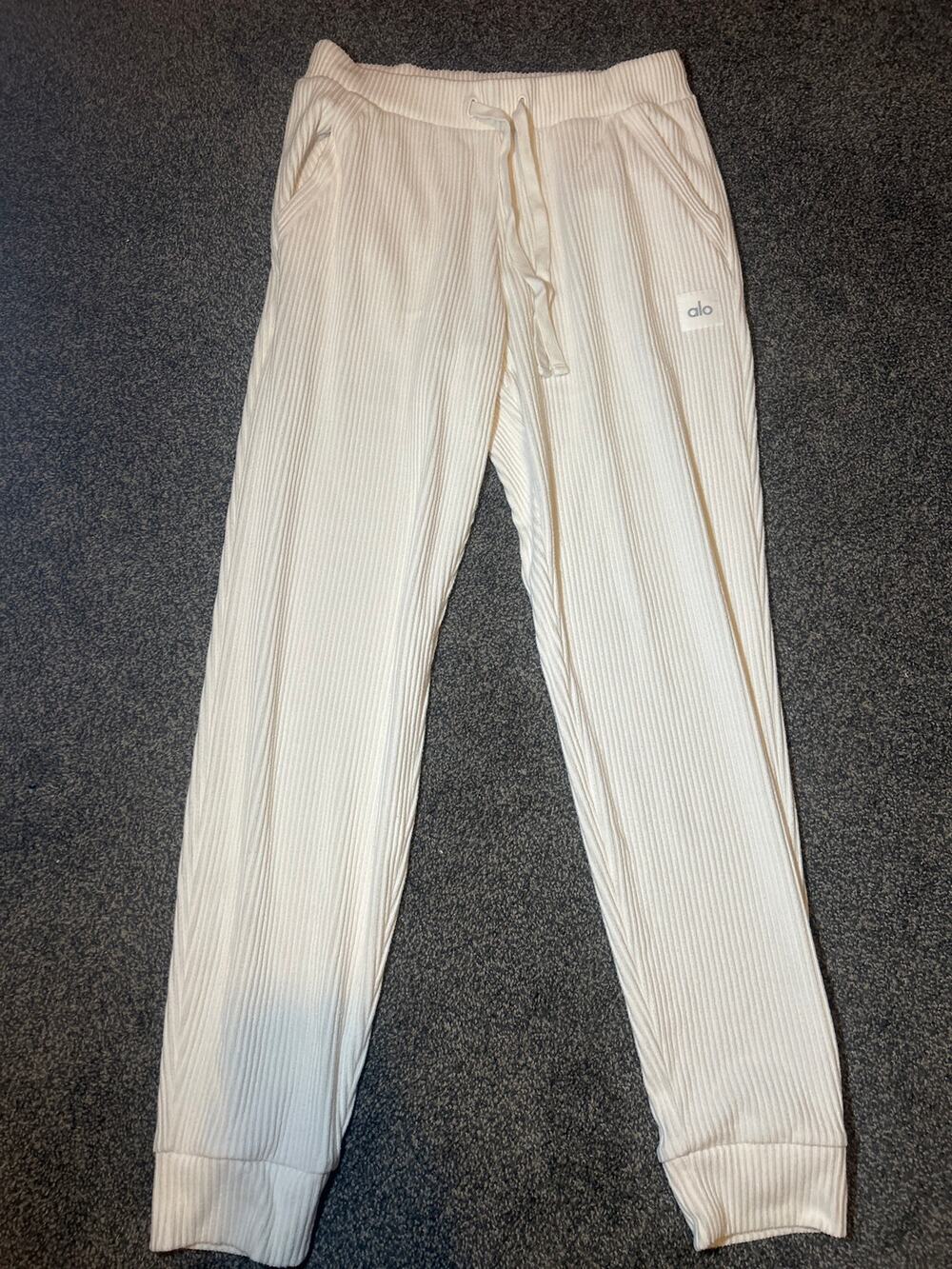 Alo muse sweatpants ivory size large
